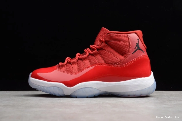 RetroGym Red Jordan 378037-623 Air 11 0813
